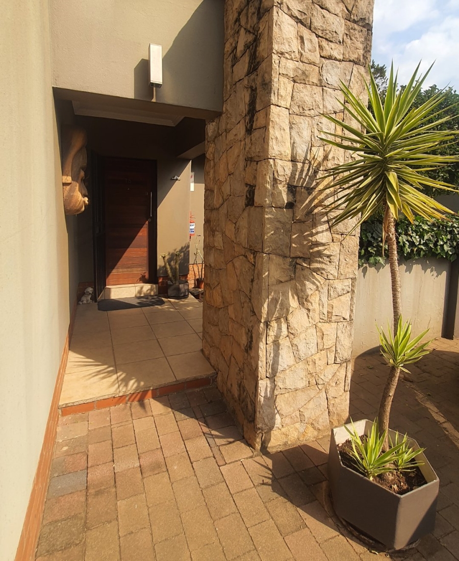 3 Bedroom Property for Sale in Melodie North West